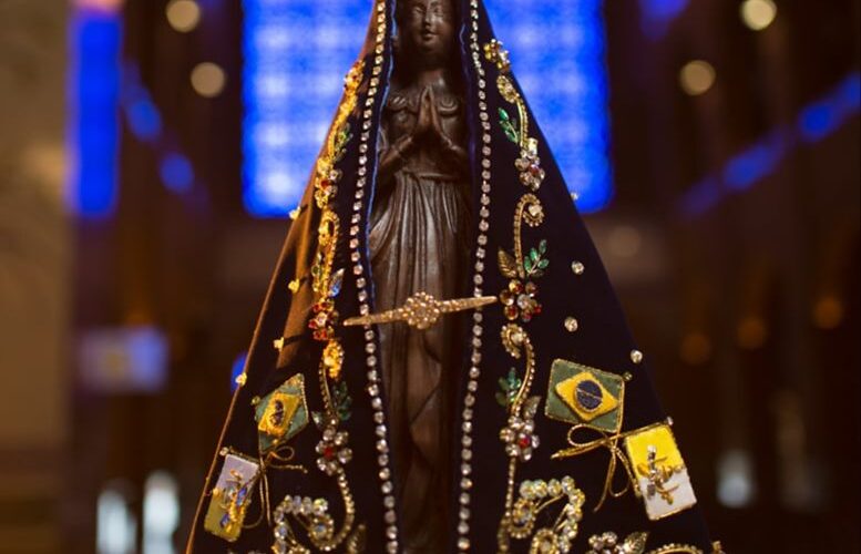Nossa Senhora Aparecida em Imagens Sagradas